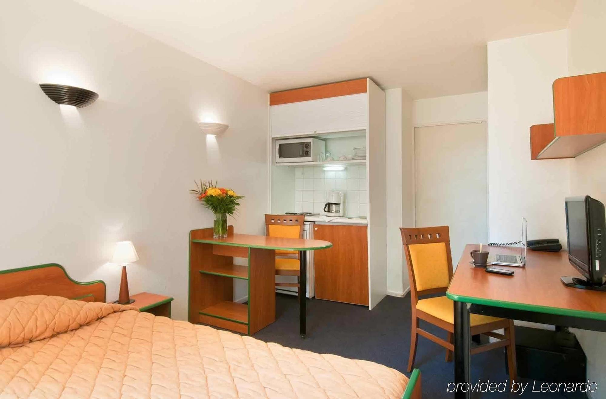Appart'Hotel Laureades Clermont-Ferrand Centre Jaude الغرفة الصورة